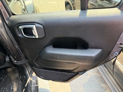 2019 Jeep Wrangler Unlimited Sahara Altitude