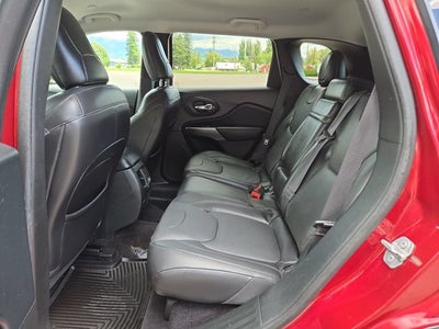 2019 Jeep Cherokee Overland