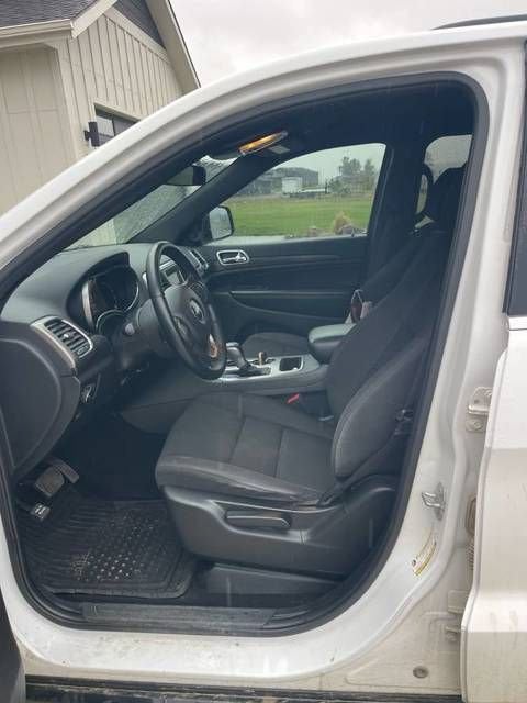 2019 Jeep Grand Cherokee Laredo