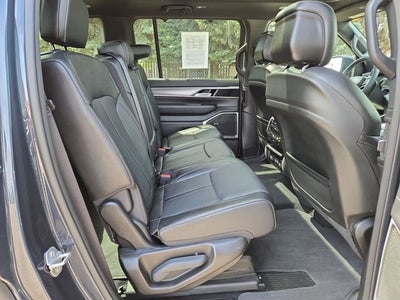 2023 Jeep Wagoneer Series II Carbide