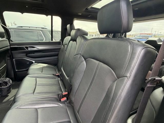 2023 Jeep Wagoneer Series II Carbide