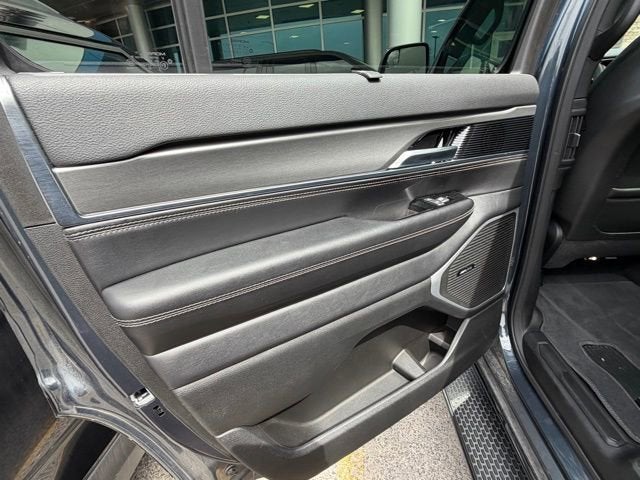 2023 Jeep Wagoneer Series II Carbide