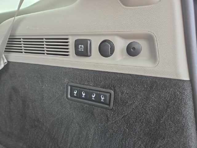 2023 Jeep Grand Wagoneer BASE
