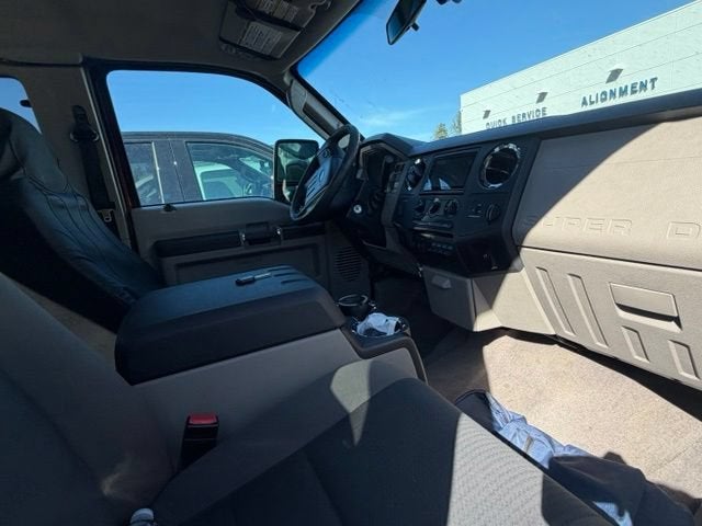 2010 Ford Super Duty F-350 SRW XL