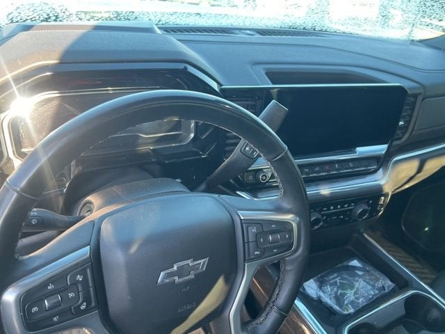 2025 Chevrolet Silverado 3500 HD LTZ