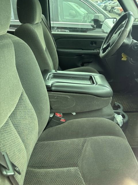 2005 Chevrolet Silverado 2500 HD LS
