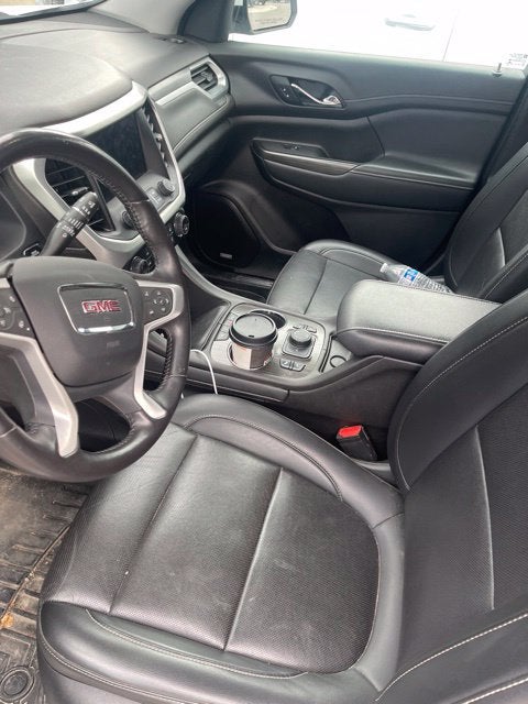 2022 GMC Acadia SLT
