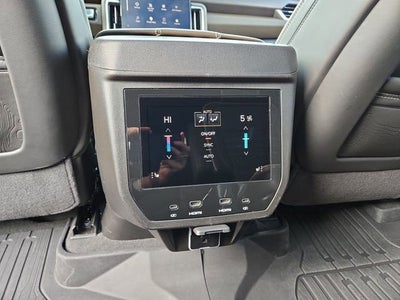 2025 GMC Yukon Denali Ultimate