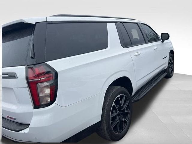 2021 Chevrolet Suburban RST