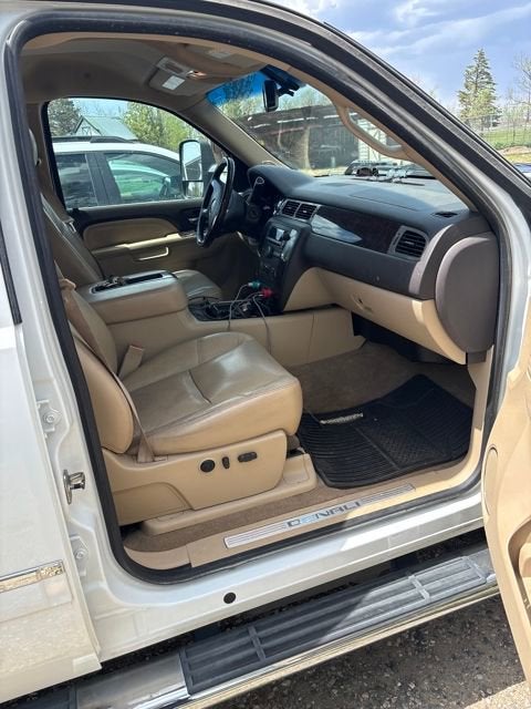 2011 GMC Sierra 3500 HD DRW Denali