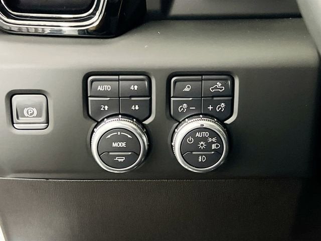 2025 GMC Sierra 3500 HD AT4