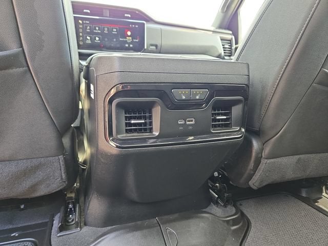 2025 GMC Sierra 3500 HD AT4