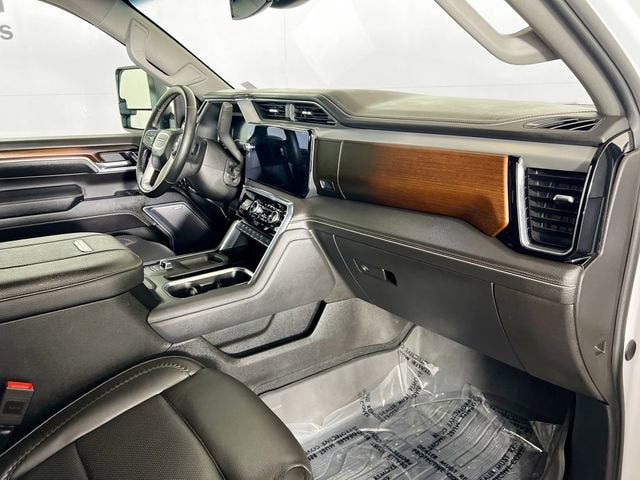 2025 GMC Sierra 3500 HD Denali