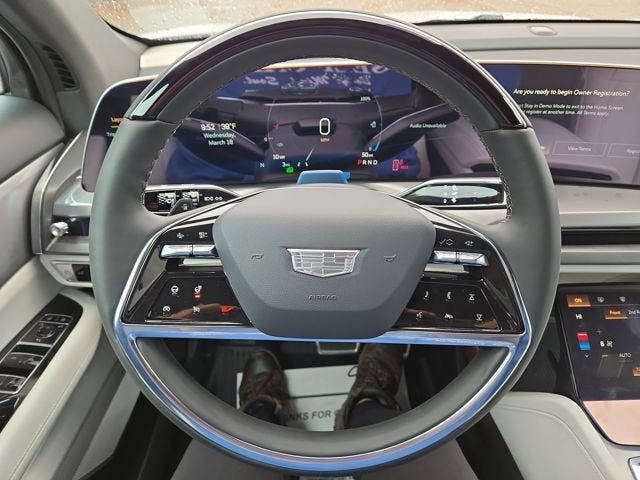 2026 Cadillac VISTIQ Luxury