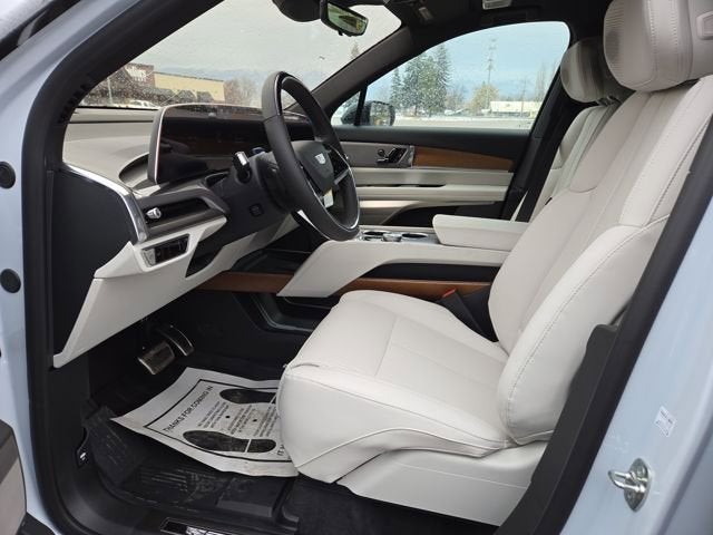 2026 Cadillac VISTIQ Luxury