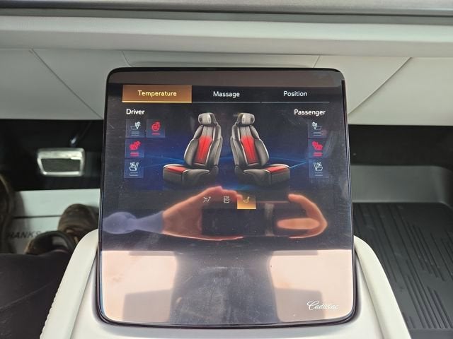 2026 Cadillac VISTIQ Luxury