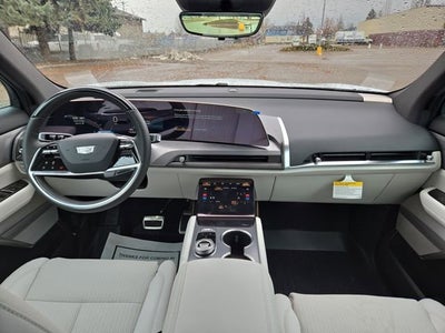 2026 Cadillac VISTIQ Luxury