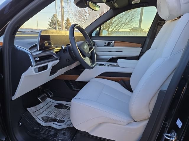 2026 Cadillac VISTIQ Luxury