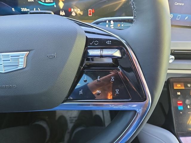 2026 Cadillac VISTIQ Luxury