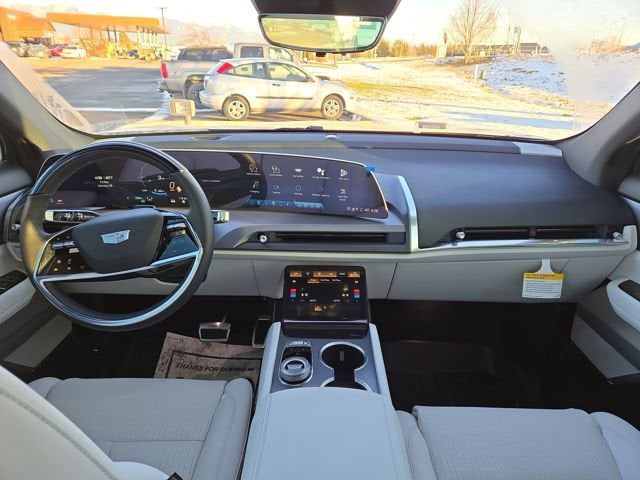 2026 Cadillac VISTIQ Luxury