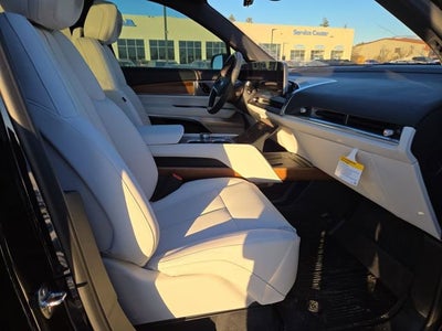 2026 Cadillac VISTIQ Luxury