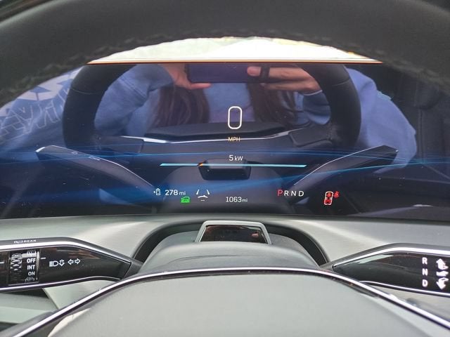 2026 Cadillac VISTIQ Sport