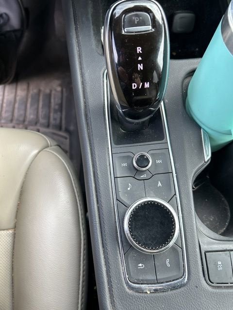 2021 Cadillac XT4 AWD Premium Luxury