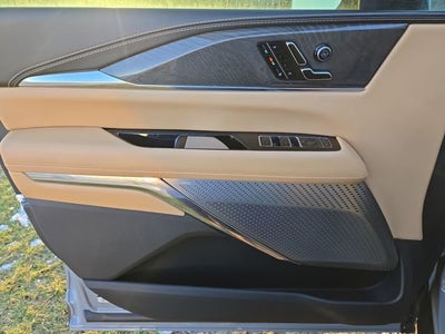 2026 Cadillac ESCALADE IQL Premium Sport