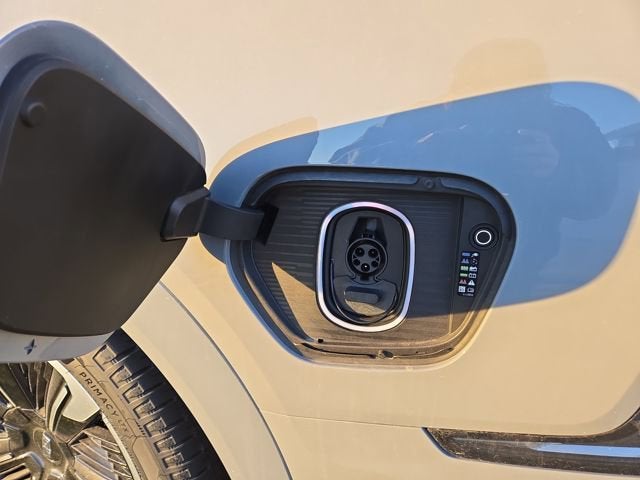 2026 Cadillac ESCALADE IQL Premium Sport