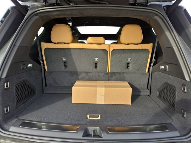 2026 Cadillac ESCALADE IQL Premium Sport