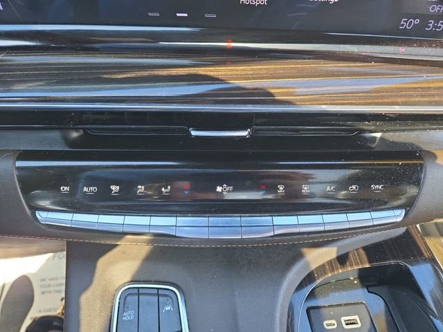 2022 Cadillac Escalade ESV Premium Luxury