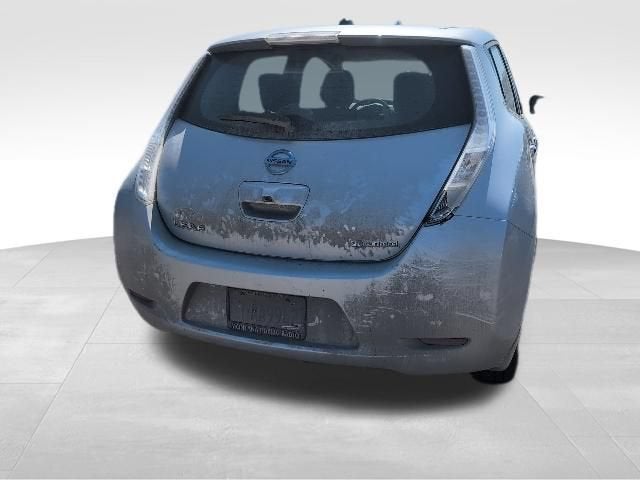 2016 Nissan LEAF S