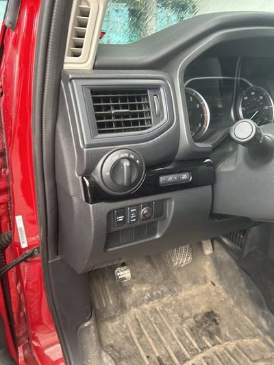2024 Nissan Titan XD SV