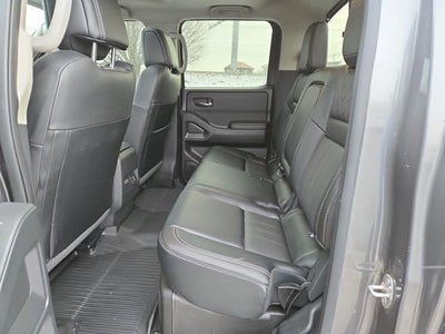 2024 Nissan Frontier SL