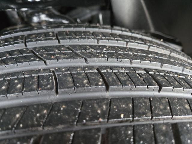 2024 Nissan Frontier SL