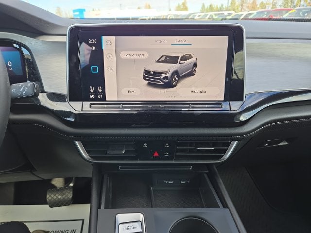 2024 Volkswagen Atlas Cross Sport 2.0T SE