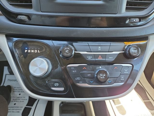 2017 Chrysler Pacifica LX