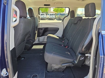 2017 Chrysler Pacifica LX