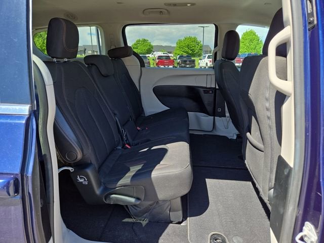 2017 Chrysler Pacifica LX