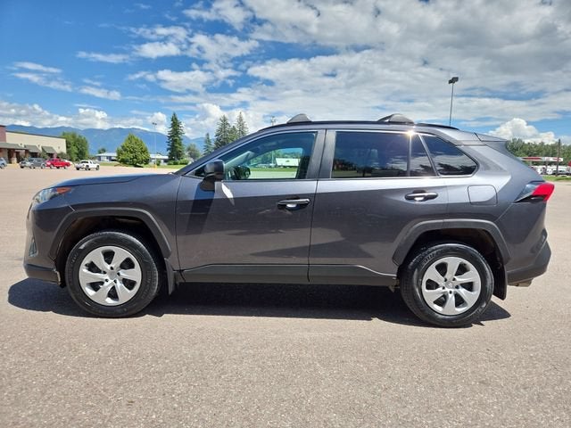 2020 Toyota RAV4 LE