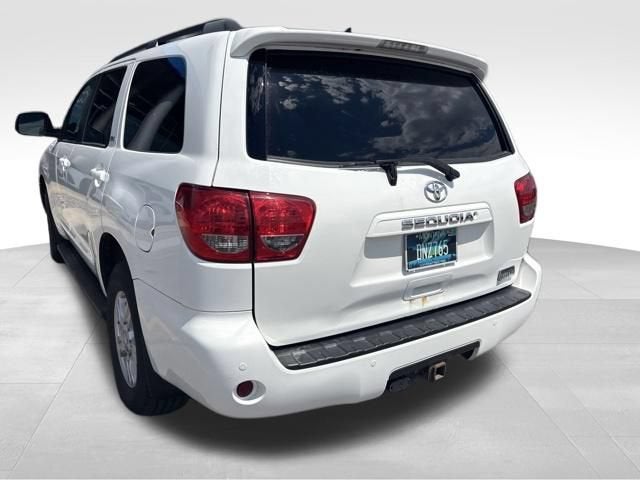 2017 Toyota Sequoia SR5
