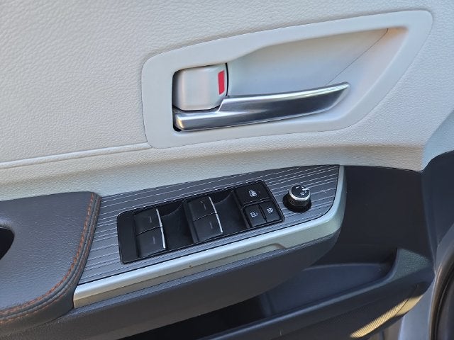 2023 Toyota Sienna XSE