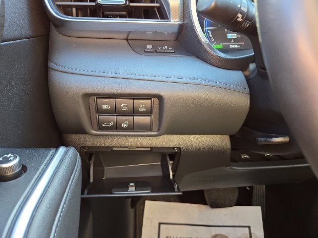 2023 Toyota Highlander Hybrid Platinum