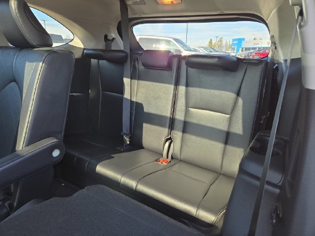 2023 Toyota Highlander Hybrid Platinum