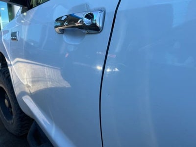 2014 Toyota Tundra 4WD Truck Platinum