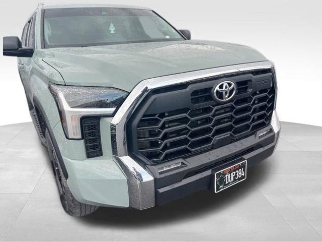 2022 Toyota Tundra 4WD SR5