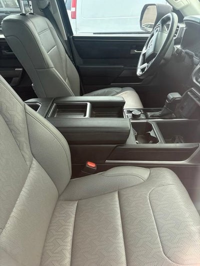 2022 Toyota Tundra 4WD SR5