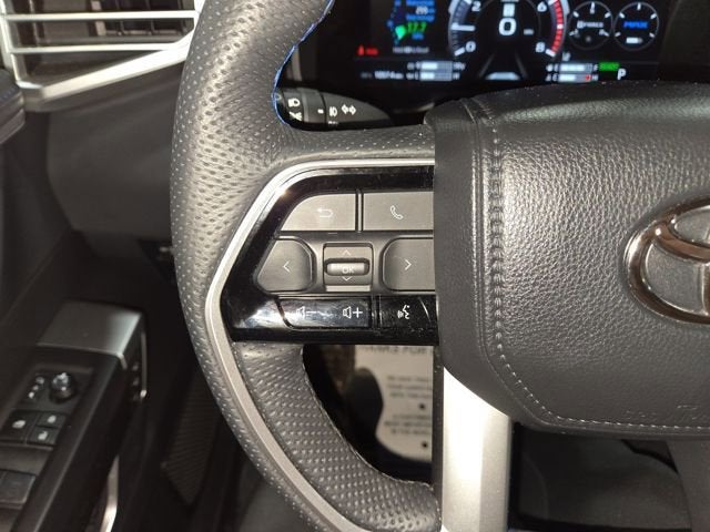 2024 Toyota Sequoia SR5