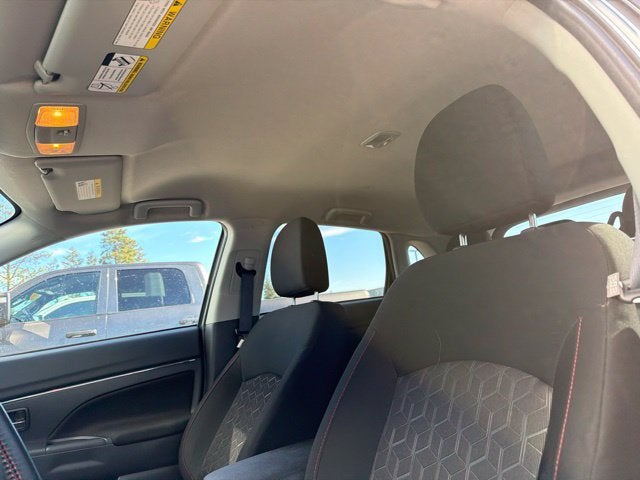2025 Mitsubishi Outlander Sport S