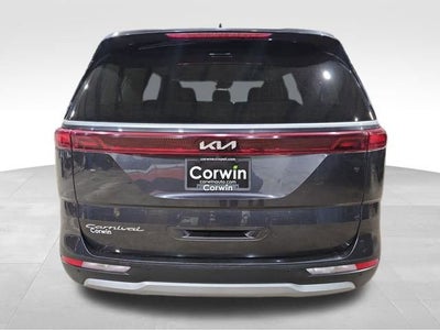 2022 Kia Carnival EX
